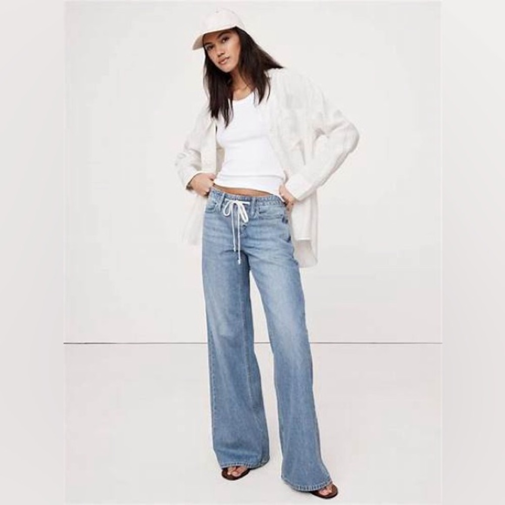 Banana Republic Mid-Rise Wide-Leg Drawstring Jean